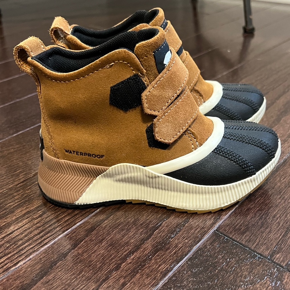 Toddler Sorel Out N About Boots Size 12